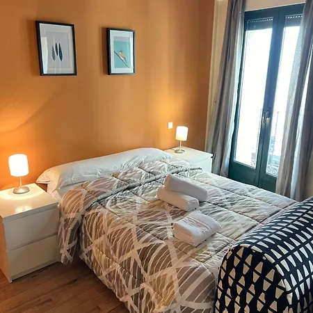 En Plaza Mayor De Segovia